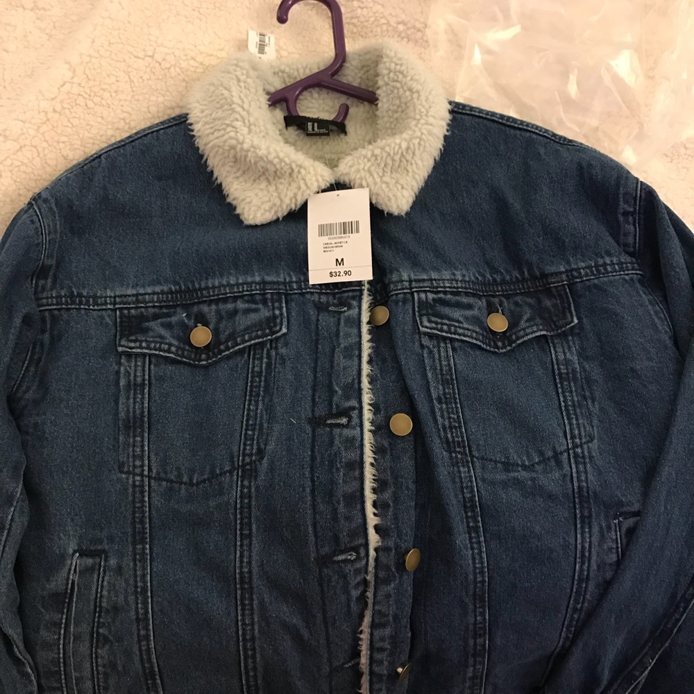 Forever 21 shearling collar oversized denim jacke